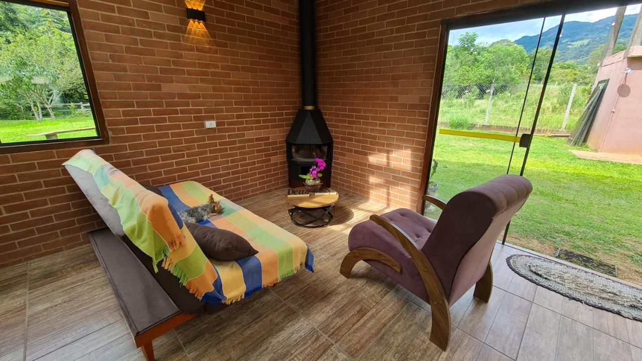 Chales Maranata Sao Bento do Sapucai Ngoại thất bức ảnh